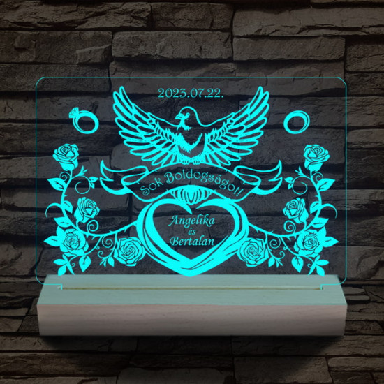 Esküvő, házassági évforduló személyre szabott 20 cm fa talppal 7 színű 3D led lámpa