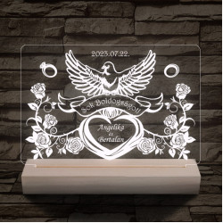 Esküvő, házassági évforduló személyre szabott 20 cm fa talppal 7 színű 3D led lámpa