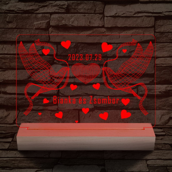 Esküvő galambokkal, házassági évforduló személyre szabott 20 cm fa talppal 7 színű 3D led lámpa