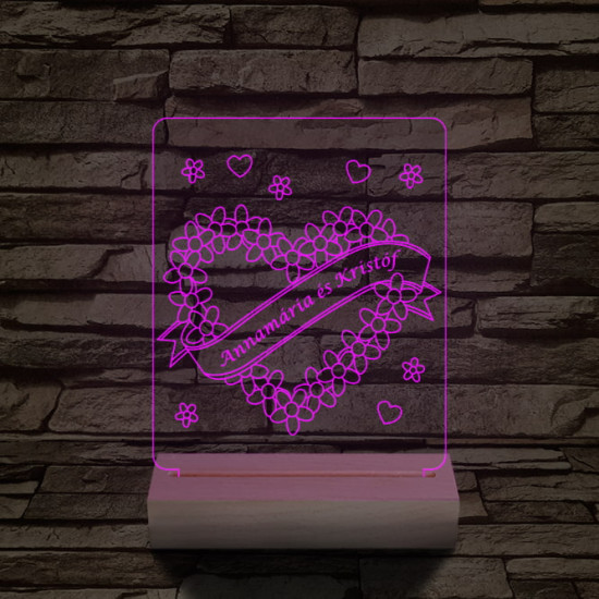 Szalagos szív személyre szabott 20 cm fa talppal 7 színű 3D led lámpa