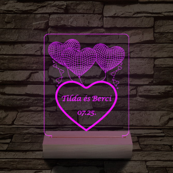 Lufi szívek személyre szabott 20 cm fa talppal 7 színű 3D led lámpa