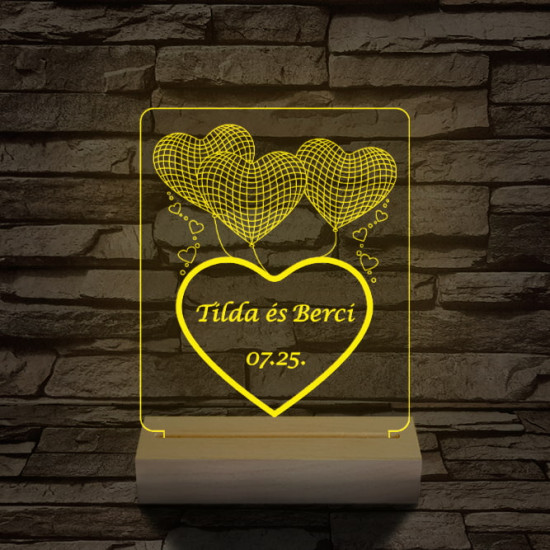 Lufi szívek személyre szabott 20 cm fa talppal 7 színű 3D led lámpa