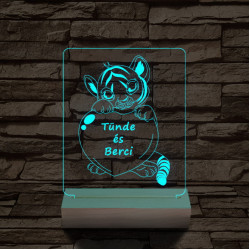 Tigris szív személyre szabott 20 cm fa talppal 7 színű 3D led lámpa