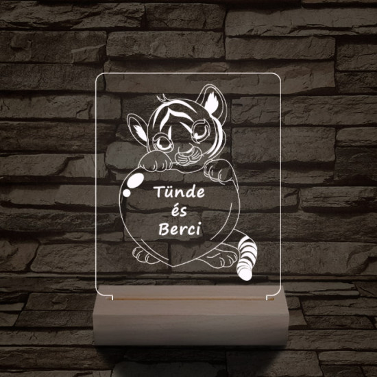 Tigris szív személyre szabott 20 cm fa talppal 7 színű 3D led lámpa