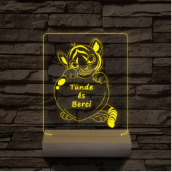 Tigris szív személyre szabott 20 cm fa talppal 7 színű 3D led lámpa