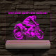 Gyorsasági motoros személyre szabott 20 cm fa talppal 7 színű 3D led lámpa