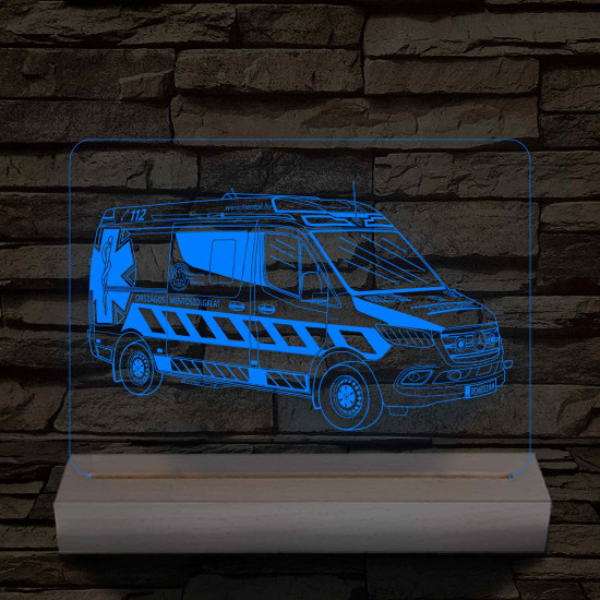 Mentőautó fa talppal 7 színű 3D led lámpa