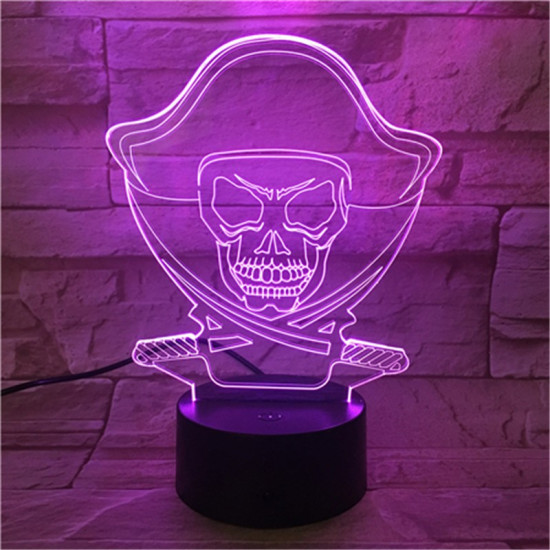 Kalóz halálfej 7 színű 3D led lámpa