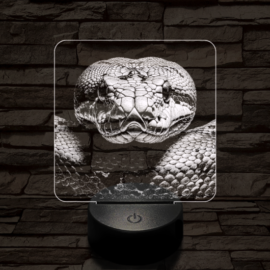 Kobra szemből első 7 színű valósághű 3D led lámpa