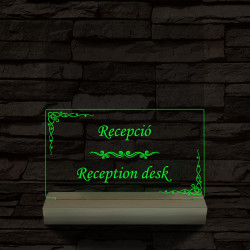 Recepció lámpa 20 cm fa talppal 7 színű 3D led lámpa