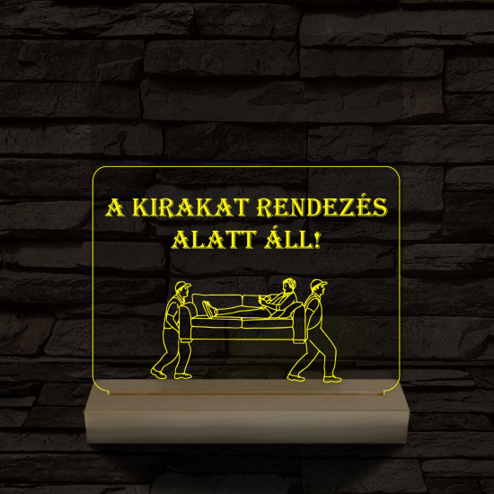 A kirakat rendezés alatt áll 20 cm fa talppal 7 színű 3D led lámpa