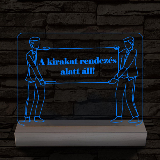 Kirakat rendezés alatt 20 cm fa talppal 7 színű 3D led lámpa