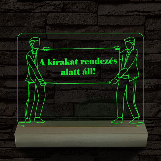 Kirakat rendezés alatt 20 cm fa talppal 7 színű 3D led lámpa