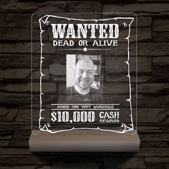 Körözési plakát egyedi fotóval személyre szabott választható méretű fatalppal 7 színű 3D led lámpa