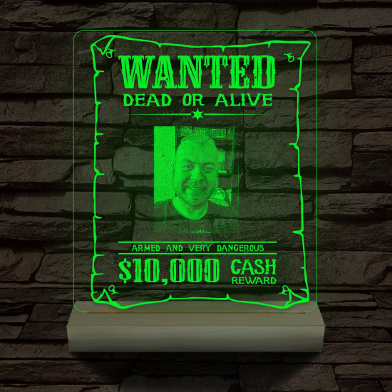 Körözési plakát egyedi fotóval személyre szabott választható méretű fatalppal 7 színű 3D led lámpa