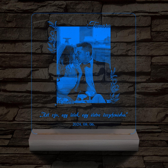 Egyedi fotógravírozás pároknak fatalppal 7 színű 3D led lámpa