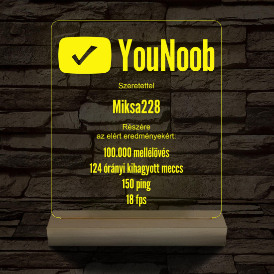 YouNoob emlékplakett személyre szabott fa talppal 7 színű 3D led lámpa