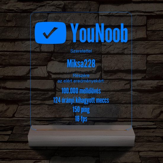 YouNoob emlékplakett személyre szabott fa talppal 7 színű 3D led lámpa