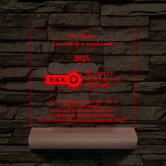 BKK eseményekhez, nyugdíjba vonuláshoz  7 színű 3D led lámpa fa talppal