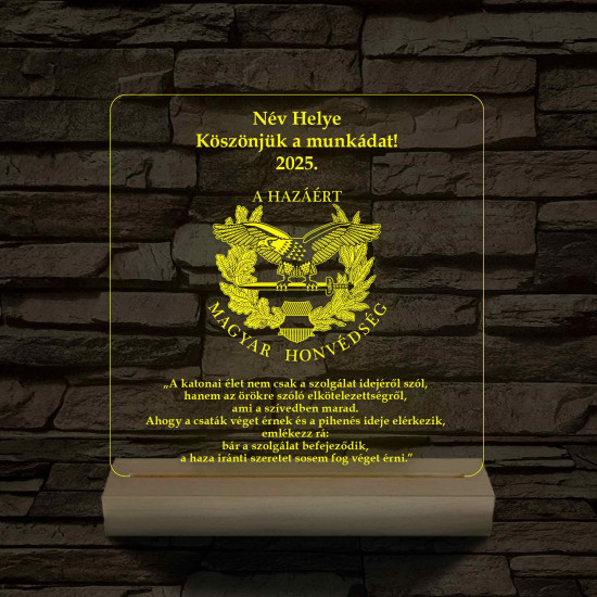 Katonai Emléklámpa – Magyar Honvédség Logóval 3D LED 7 Színű Fa Talppal
