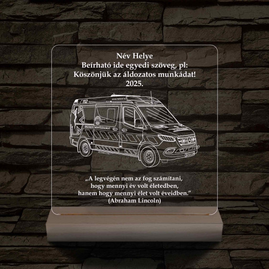 Országos Mentőszolgálat mentőautós fa talppal 7 színű 3D led lámpa