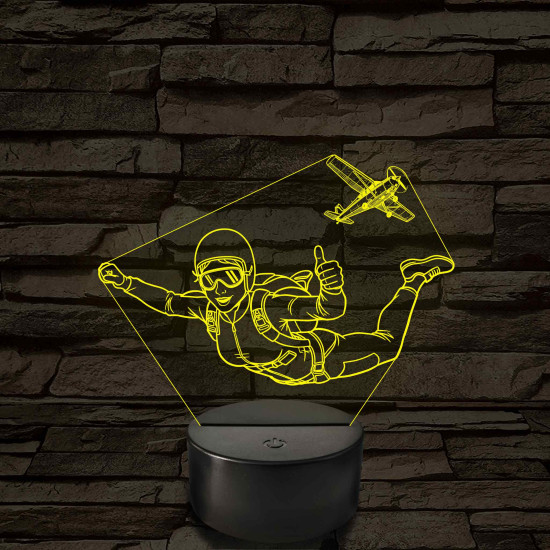 Ejtőernyős Nő 3D LED Lámpa – Egyedi Gravírozással, Műanyagtalpas