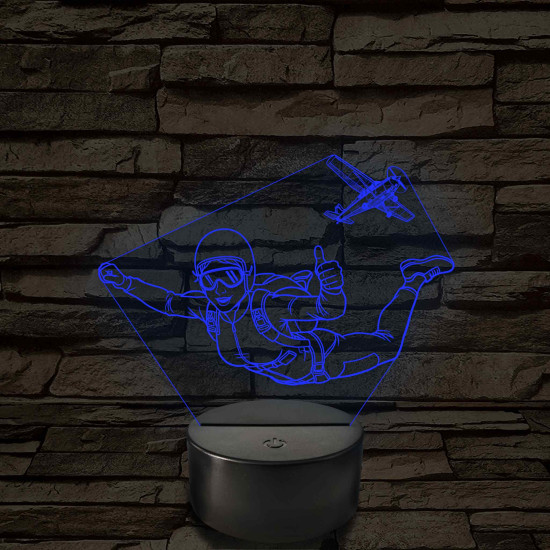 Ejtőernyős Nő 3D LED Lámpa – Egyedi Gravírozással, Műanyagtalpas