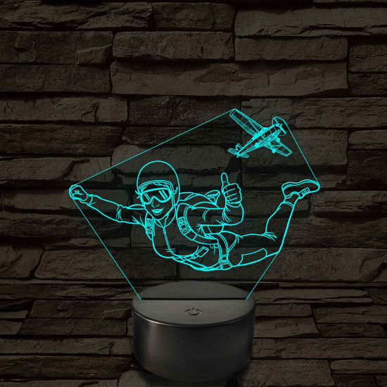 Ejtőernyős Nő 3D LED Lámpa – Egyedi Gravírozással, Műanyagtalpas