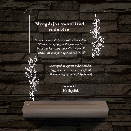 Nyugdíjazási Emléklámpa Személyre Szabott Szöveggel 3D LED 7 Színű Fa Talppal 