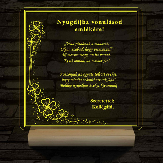 Szerencsés Nyugdíjas Évek – Négylevelű lóhere mintás, 7 színű, színváltós 3D LED lámpa