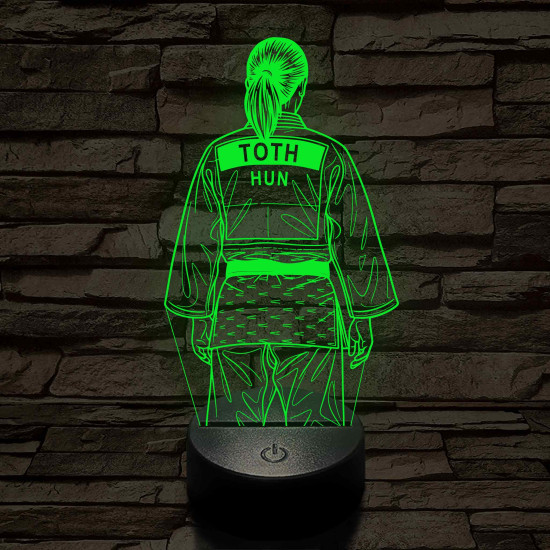 Judós lány – 7 színű, színváltós 3D LED lámpa