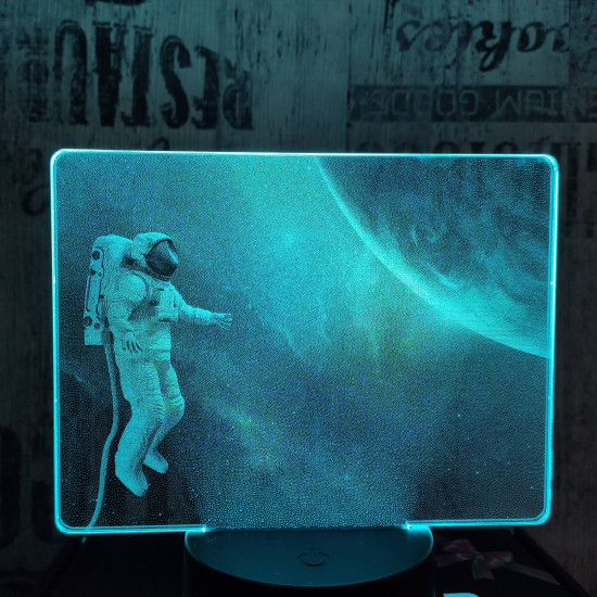 Asztronauta 7 színű valósághű 3D led lámpa