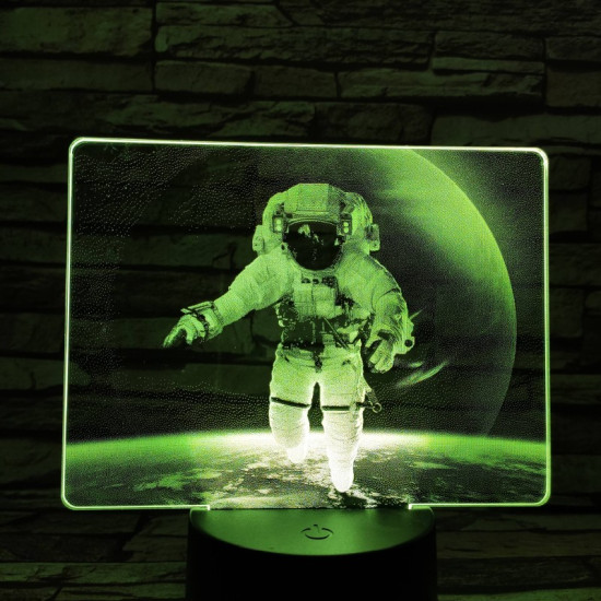 Űrsétaló Asztronauta 7 színű valósághű 3D led lámpa