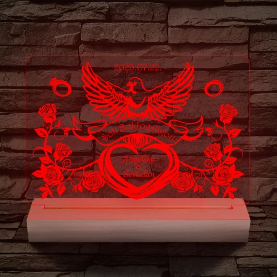 Esküvő, házassági évforduló személyre szabott 20 cm fa talppal 7 színű 3D led lámpa
