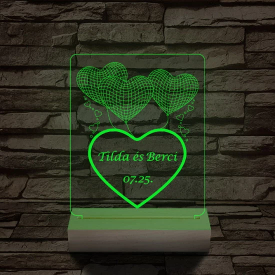 Lufi szívek személyre szabott 20 cm fa talppal 7 színű 3D led lámpa