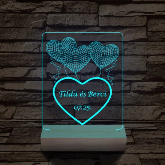 Lufi szívek személyre szabott 20 cm fa talppal 7 színű 3D led lámpa