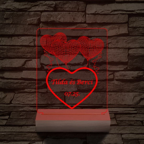 Lufi szívek személyre szabott 20 cm fa talppal 7 színű 3D led lámpa