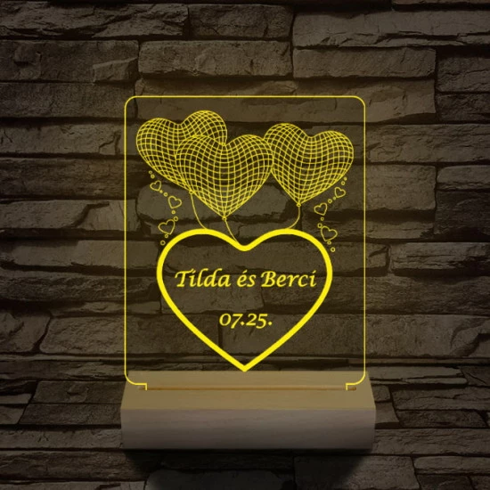 Lufi szívek személyre szabott 20 cm fa talppal 7 színű 3D led lámpa