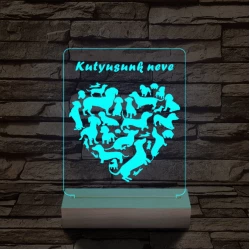 Tacskó kutya személyre szabott 20 cm fa talppal 7 színű 3D led lámpa