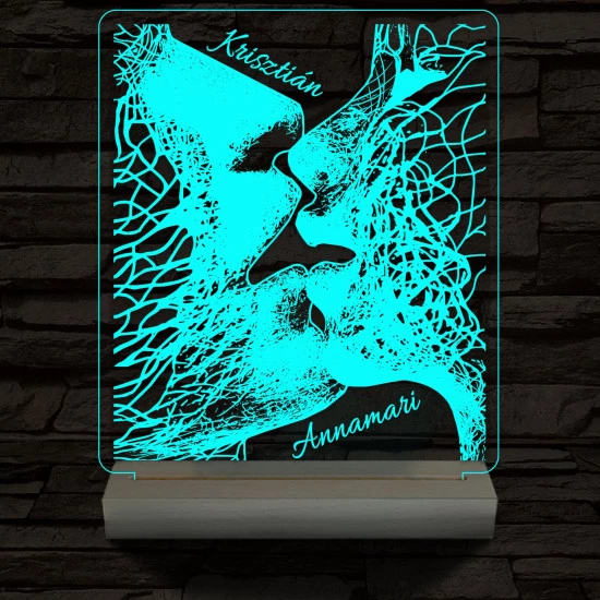 Csók szerelem személyre szabott 20 cm fa talppal 7 színű 3D led lámpa