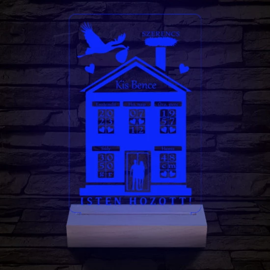 Babaköszöntő személyre szabott 20 cm fa talppal 7 színű 3D led lámpa