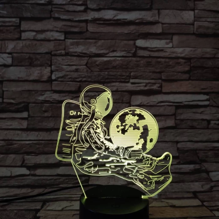 Asztronauta 7 színű  3D led lámpa