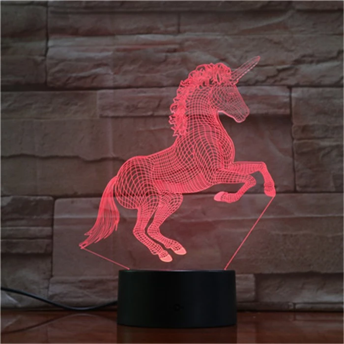 Ágaskodó Unikornis 7 színű 3D led lámpa