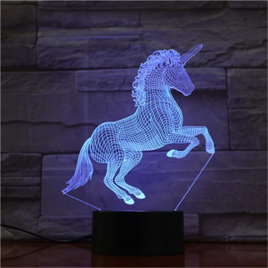 Ágaskodó Unikornis 7 színű 3D led lámpa