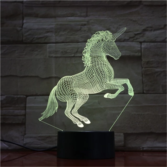 Ágaskodó Unikornis 7 színű 3D led lámpa