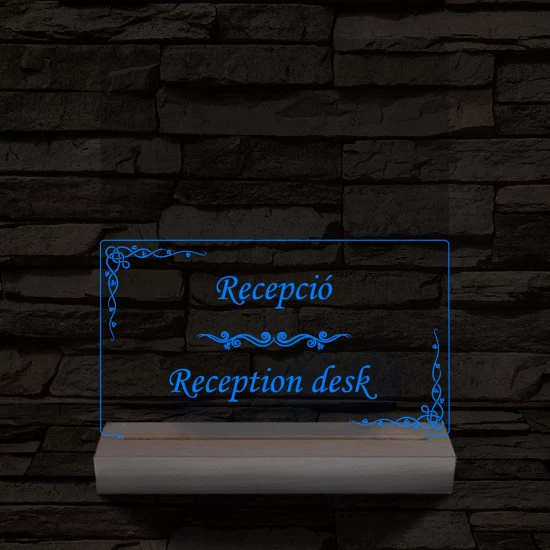 Recepció lámpa 20 cm fa talppal 7 színű 3D led lámpa