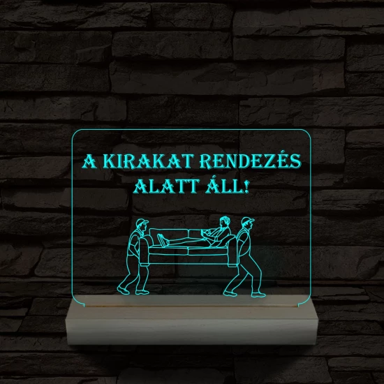 A kirakat rendezés alatt áll 20 cm fa talppal 7 színű 3D led lámpa