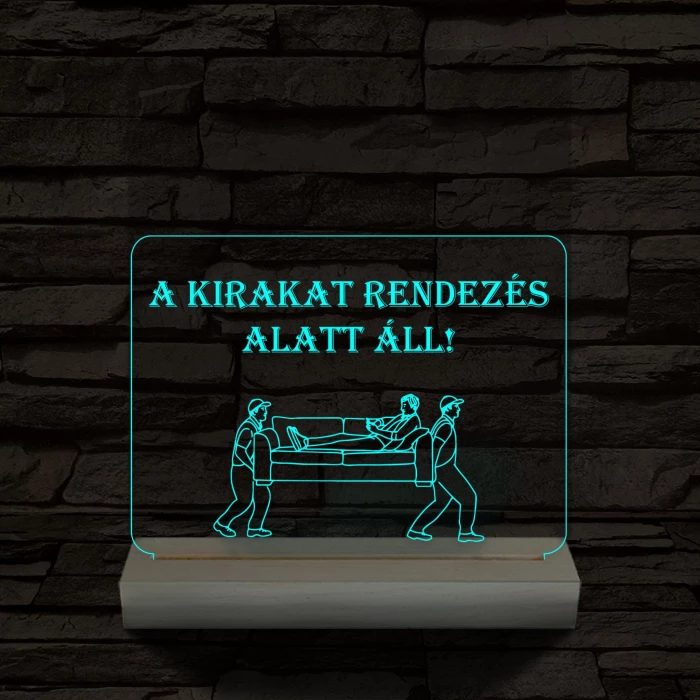 A kirakat rendezés alatt áll 20 cm fa talppal 7 színű 3D led lámpa