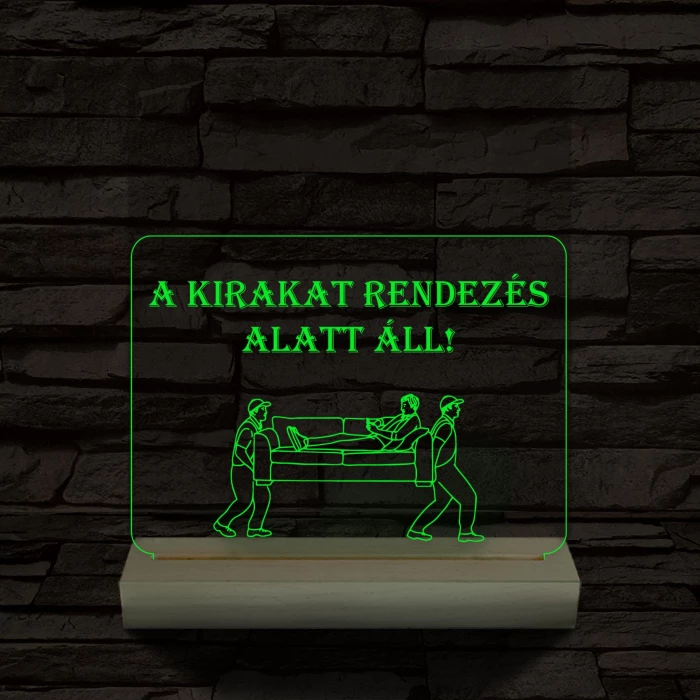 A kirakat rendezés alatt áll 20 cm fa talppal 7 színű 3D led lámpa