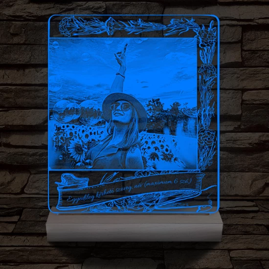 Egyedi fotógravírozás egyedi szöveggel, virágos kerettel fatalppal 7 színű 3D led lámpa
